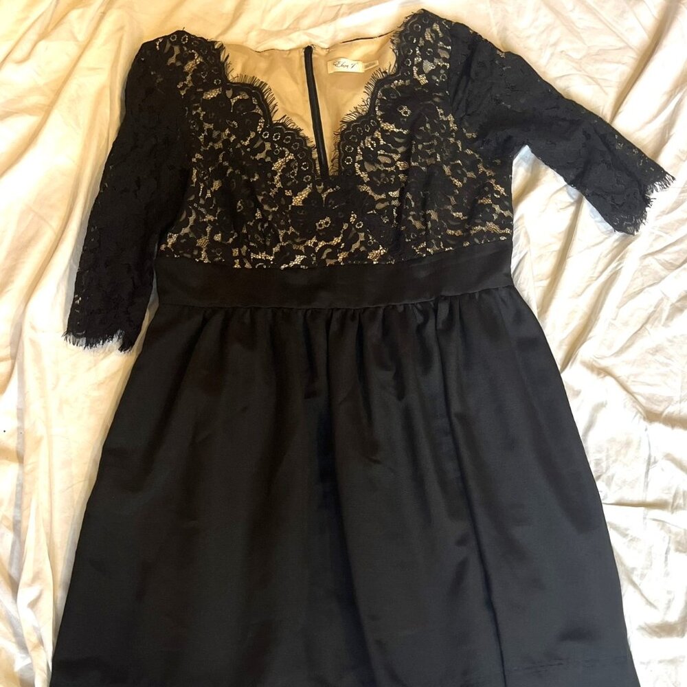 Eliza J Knee length cocktail dress